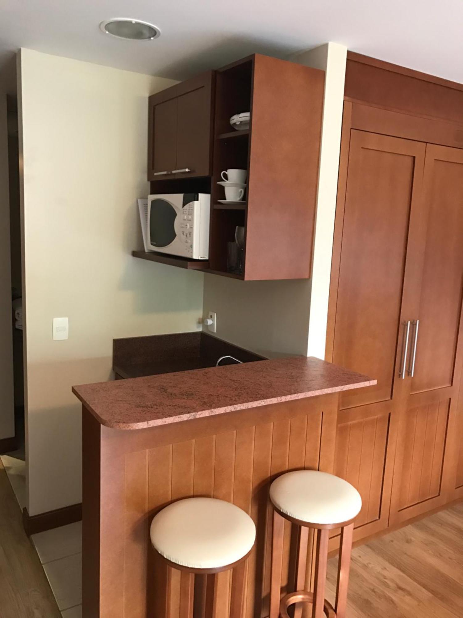 Em Gramado, Padrão 4 Estrelas, No Centro Apartamento