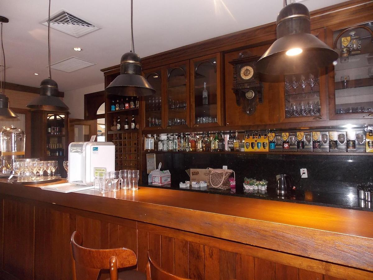 Em Gramado, Padrão 4 Estrelas, No Centro Apartamento *